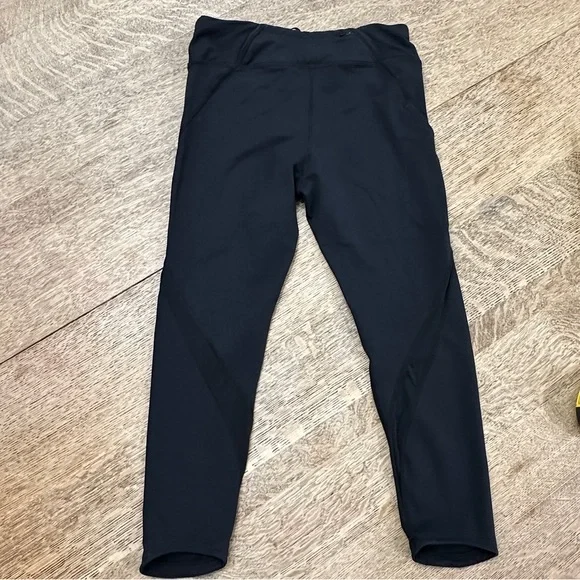 Nike Black Dri-FIT Performance 7/8 Leggings medium Running Walking Training - Picture 10 of 17